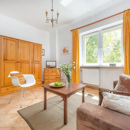 P&o Plac Zbawiciela Varsovia