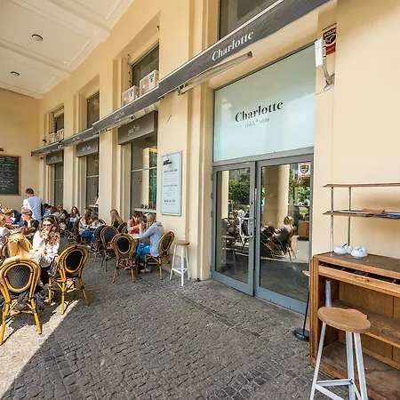 P&o Plac Zbawiciela *