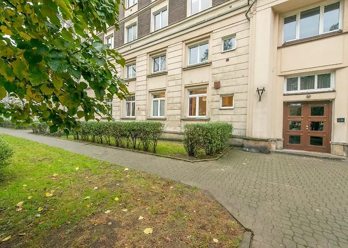 P&o Plac Zbawiciela * Warszawa